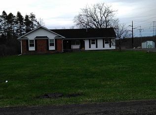 5711 Oak Ln, Lockport, NY