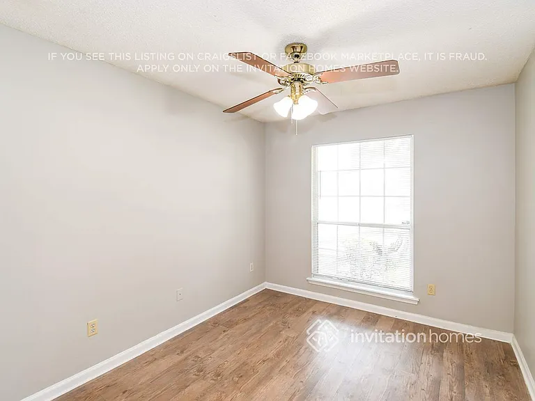 11179 Barbizon Cir E — Photo 14