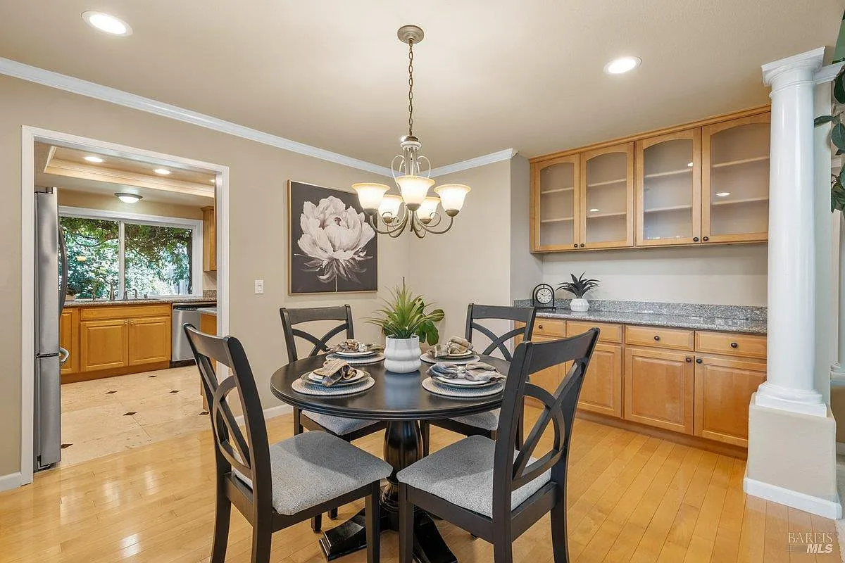 6440 Meadow Creek Lane - Photo 10