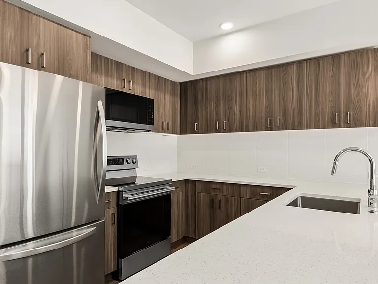 Mosaic Apartments — Photo 32