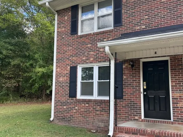296 7th St #4, Yanceyville, NC 27379