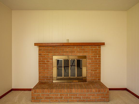 5th image of 170 Lancaster Ln