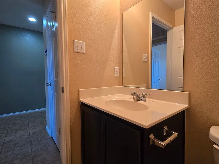 307 E Gemini Ln — Photo 15