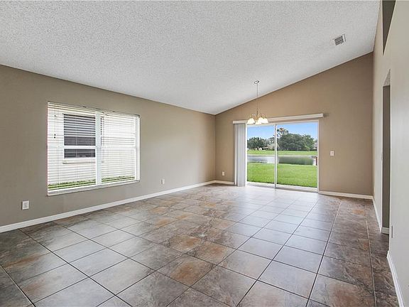 3rd image of 4113 Boca Woods Dr