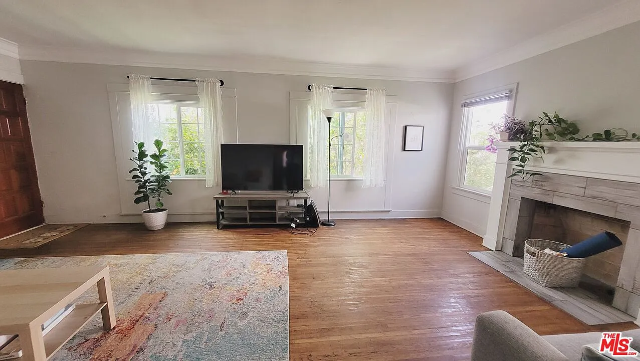 3 bed, 2.0 bath, 1500 sqft, $3,600 — Photo 4
