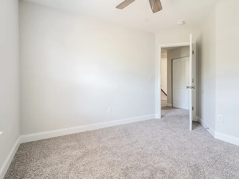 124 Cannon Dr — Photo 14