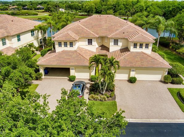 3120 Meandering Way APT 202