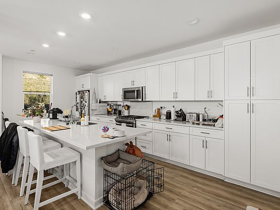 3rd image of 3068 Marquee Way