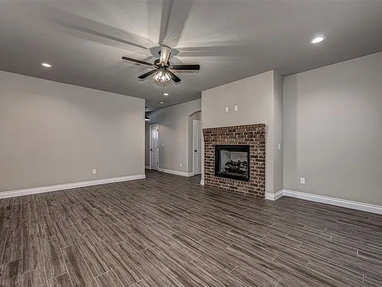 4525 Black Mesa Ln — Photo 5