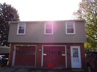 132 E Main St, Leola, PA 17540