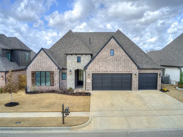 1611 W 115th St, Jenks, OK 74037