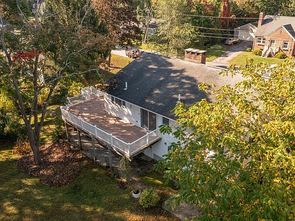 3rd image of 103 Portsmouth Avenue