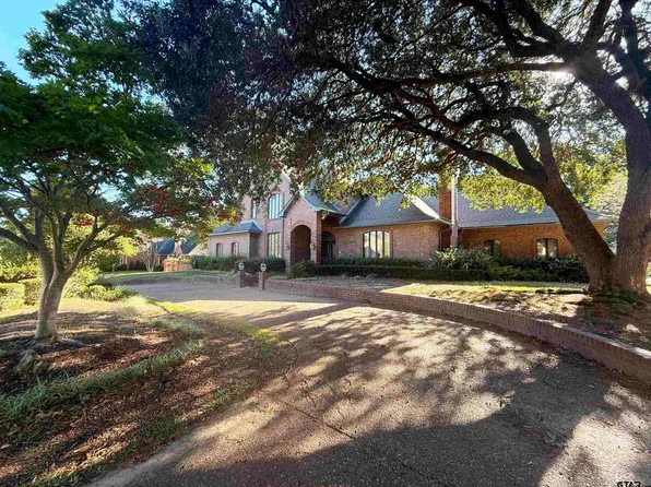 1606 Woodlands Dr, Tyler, TX 75703