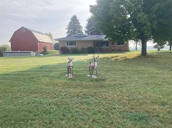 9901 Fostoria Rd, Fostoria, MI 48435