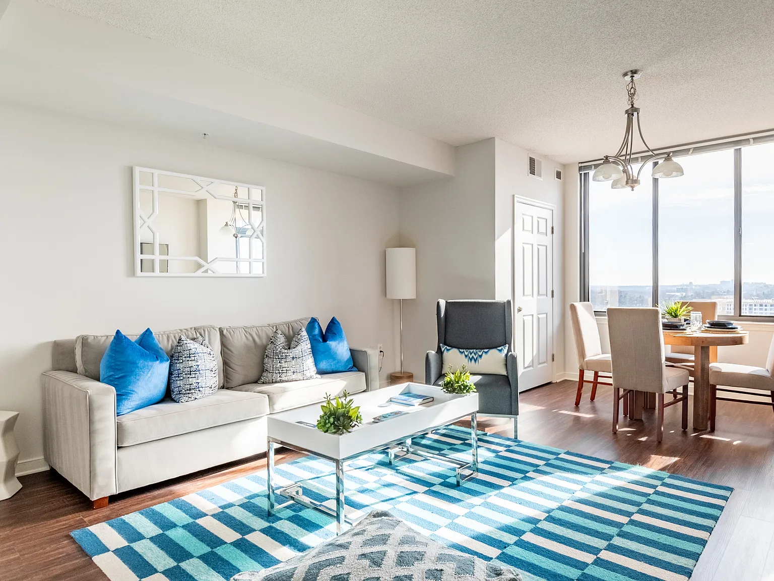 Wentworth Apartment Homes — Photo 4