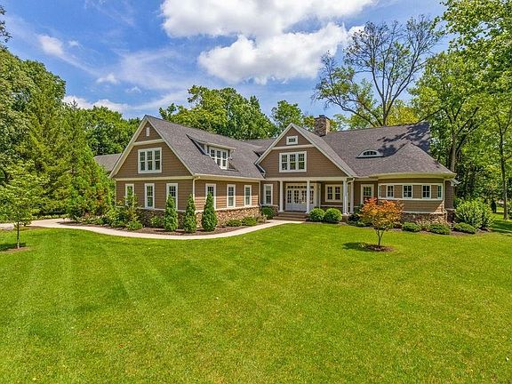 Welcome Home - Acre lot in the heart of Washington Township.