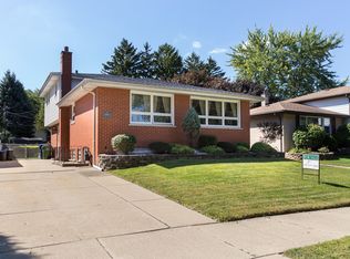5609 W 99th Pl, Oak Lawn, IL