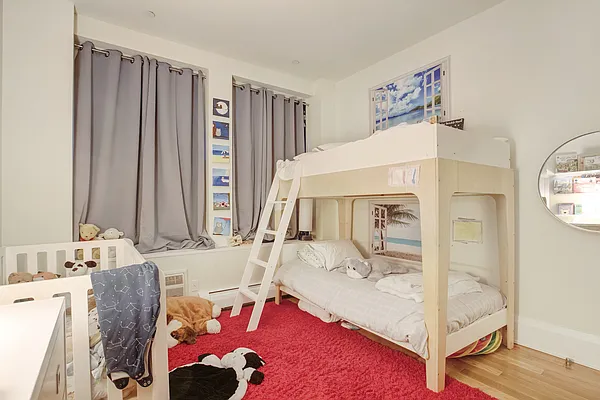 Rented by Compass | media 18