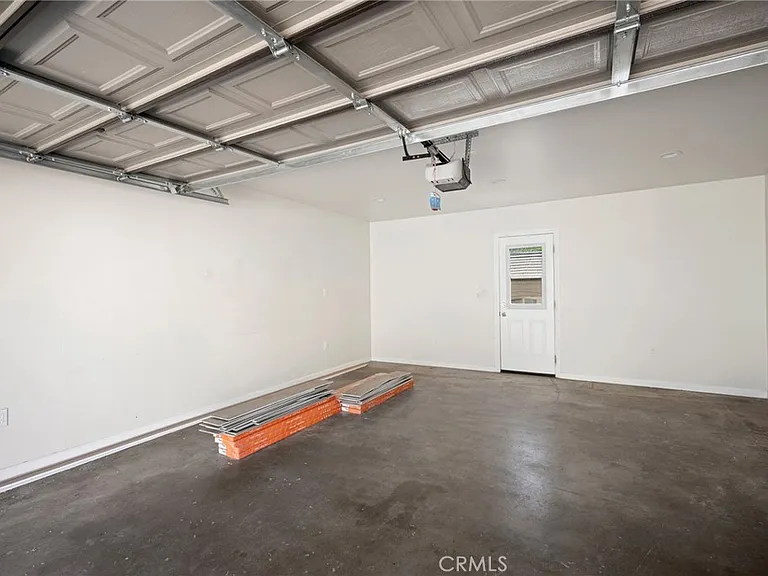 2930 Mayfield Ave #2930 — Photo 17