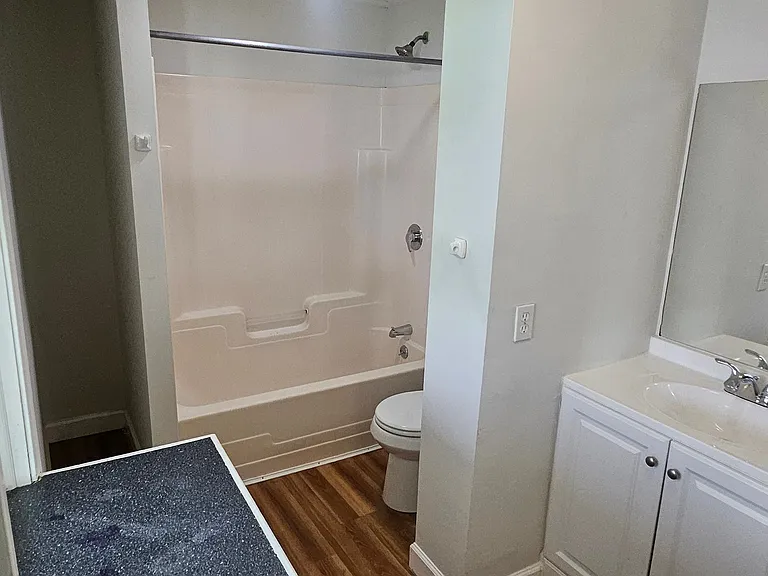 5 McFarland Ct #2 — Photo 11