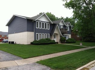 641 Melrose Ln APT 4, Beecher, IL