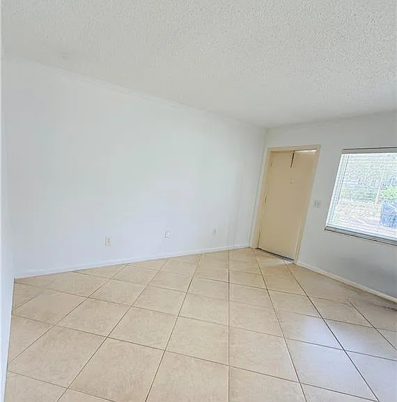 3250 10th St N #B2 — Photo 27