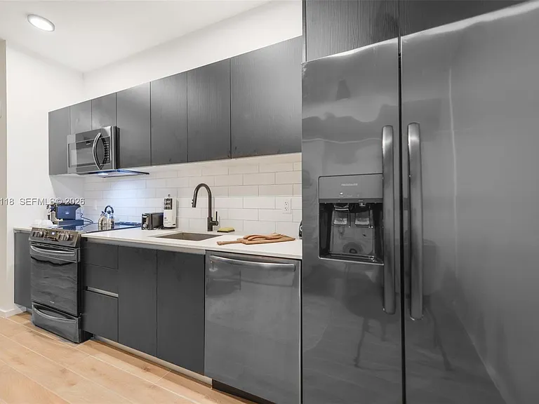 398 NE 5th St #3505 — Photo 11