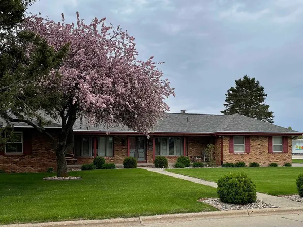 924 1st Ave SW, Spencer, IA 51301