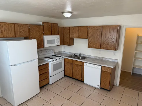 4722 W Arlington Park Dr APT 2, West Valley City, UT 84120
