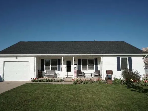 115 McDowell St, Bloomingburg, OH 43106