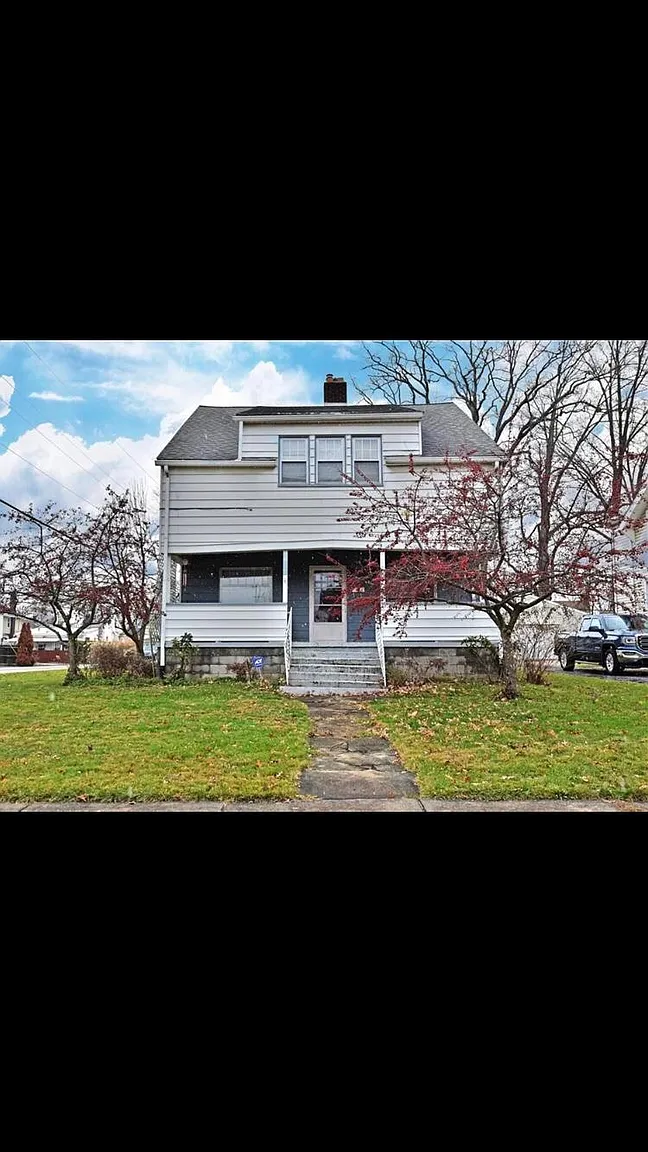 244-246 Adelaide Ave SE photo 1