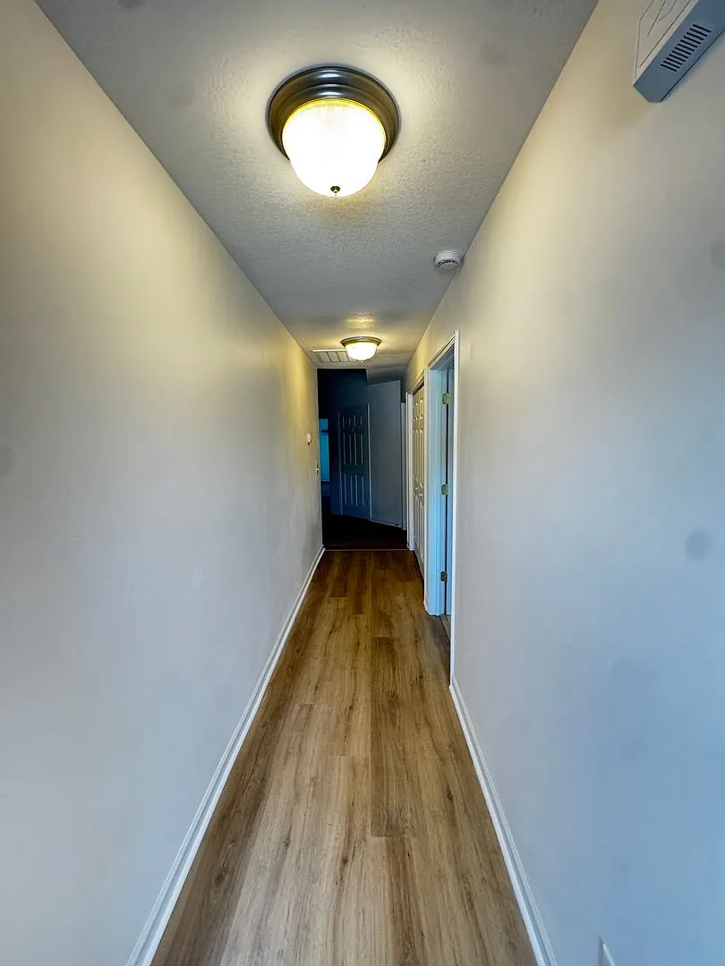 2 bed, 2.0 bath, 1425 sqft, $2,350 — Photo 2