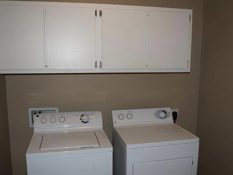 3761 W Wayne Ln — Photo 27