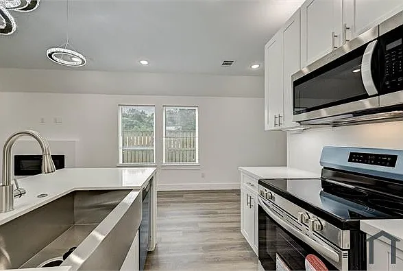 3 bed, 1650 sqft, $1,895 — Photo 2