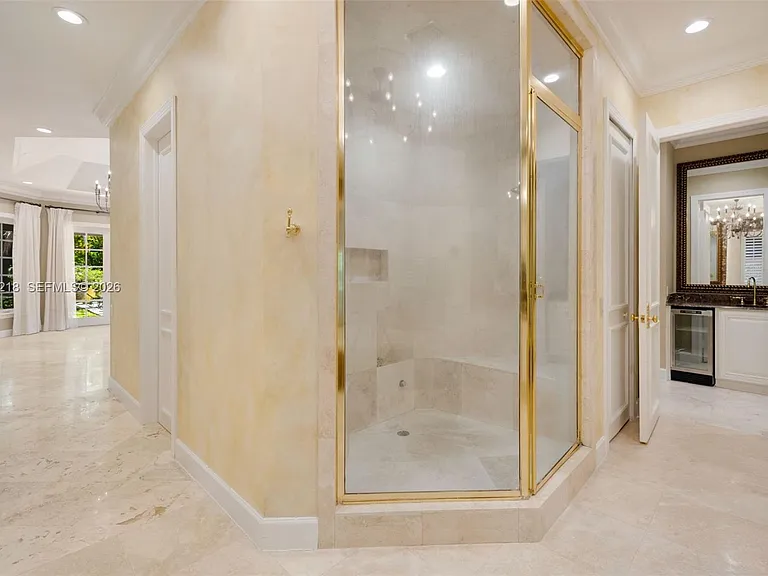 6905 SW 75th Ave — Photo 40
