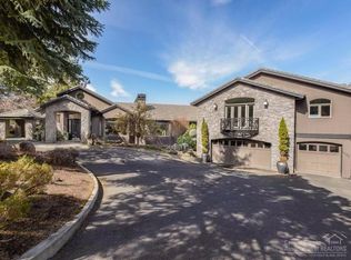 1122 NW Foxwood, Bend, OR 97703