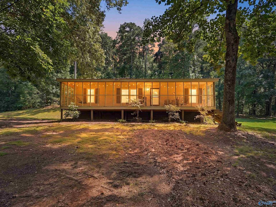 1st image of 1343 Lakeshore Dr