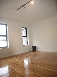 Rented by Wolf Brokerage LLC