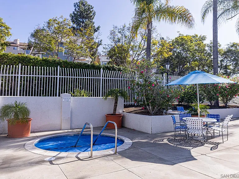10060 Scripps Vista Way #33 — Photo 40