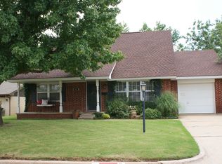 320 Memory Ln, Edmond, OK 73013