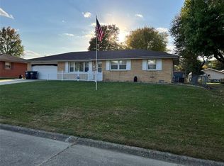 4015 Greenfield Dr, Anderson, IN 46013