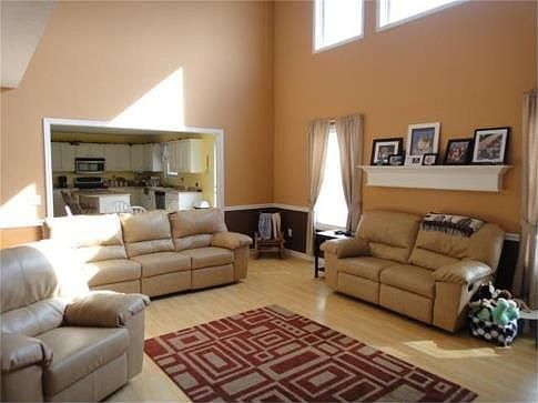 4th image of 308 Aspen Ct