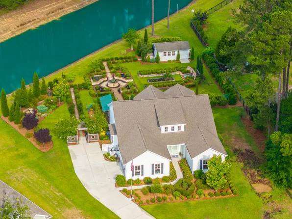 225 Camber Rd, Huger, SC 29450