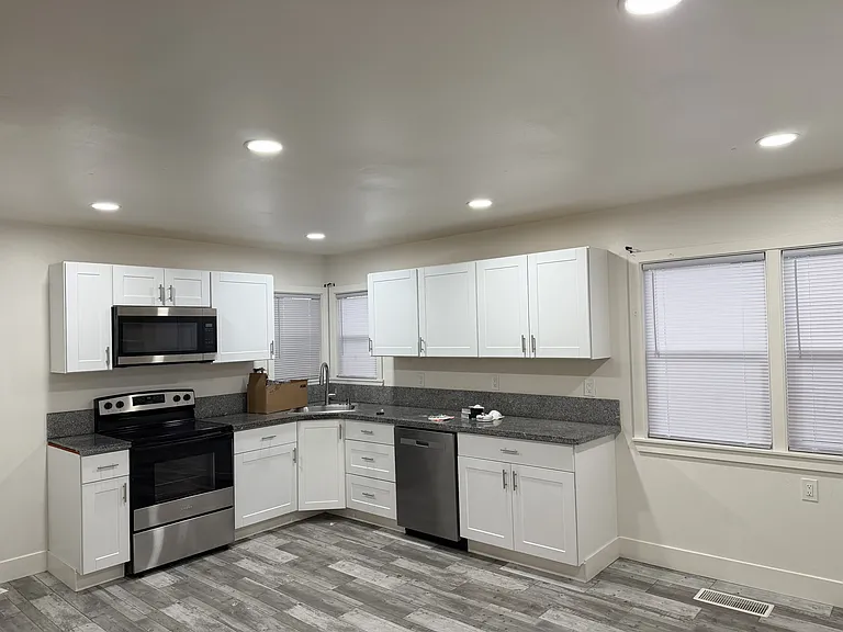 177 Almond Ave — Photo 6