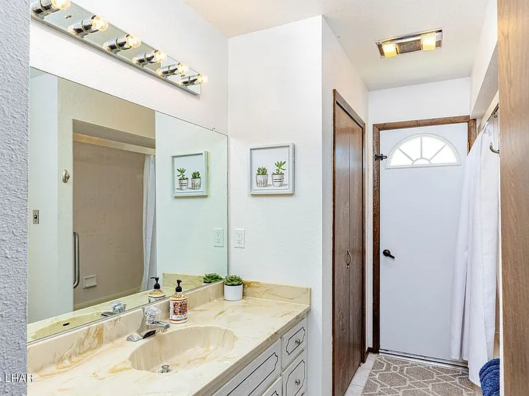 3713 Mission Dr S — Photo 21