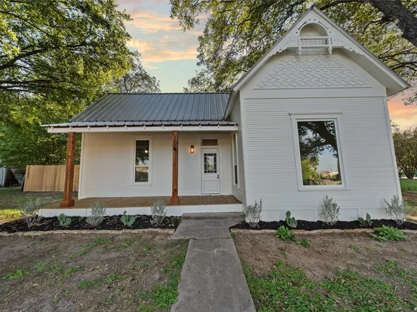 307 S Avenue D, Clifton, TX 76634
