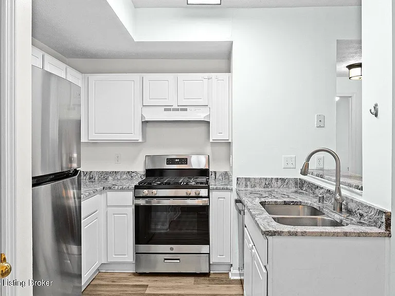 13202 Prospect Glen Way — Photo 7