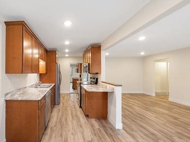 621 Santa Vera Dr — Photo 32