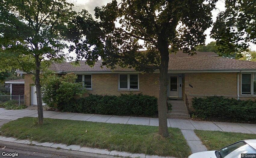 1st image of 7356 N Francisco Ave
