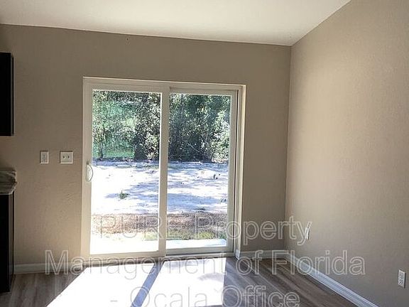 4th image of 17931 SW 32nd Cir